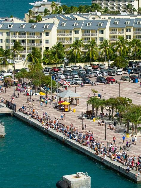 Ocean Key Resort: Mallory Square Cam